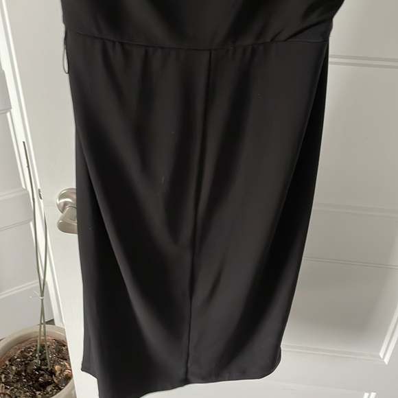 Michael Kors one shoulder black dress size 2. Barely worn - Picture 7 of 8